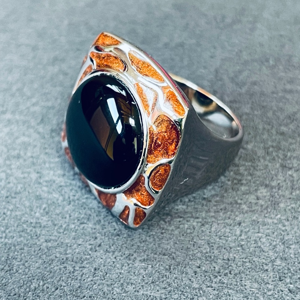 Black onyx ring
